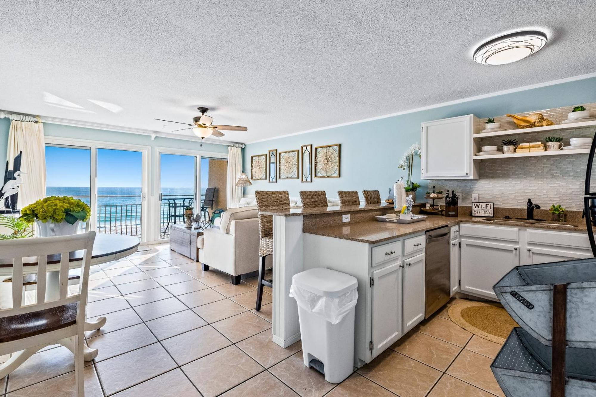 Crystal Sands II Destin Room photo