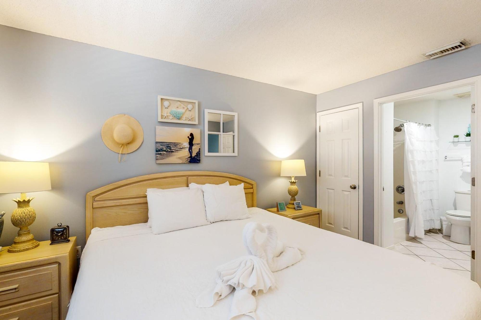 Crystal Sands II Destin Room photo